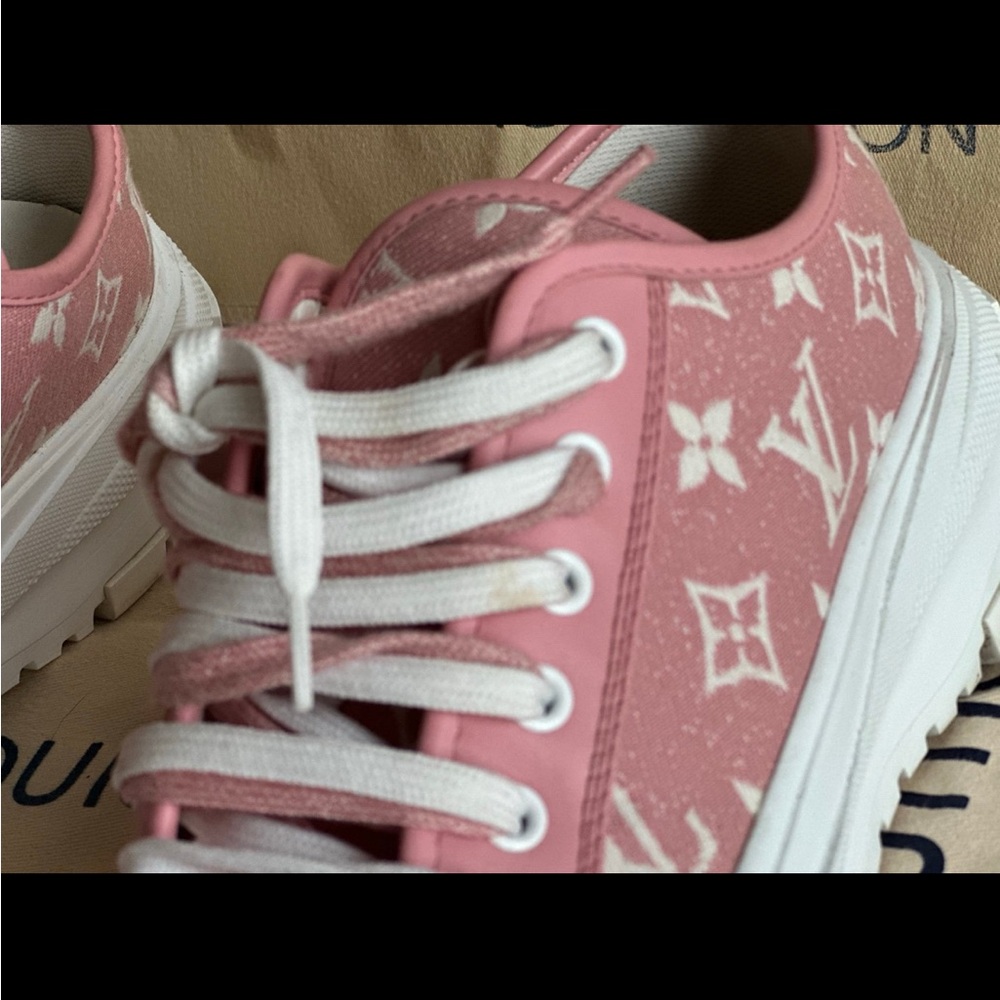 Louis Vuitton Pink and White Women's Sneakers - Picture 10 of 14